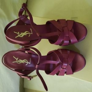 Yves Saint Laurent Sandals